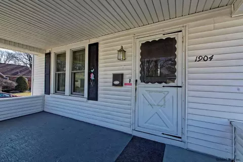1904 Broad St, Schenectady, NY 12306 photo 17