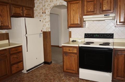 3042 E Lydius St, Schenectady, NY 12303 photo 8