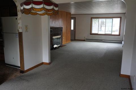 3042 E Lydius St, Schenectady, NY 12303 photo 6