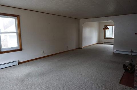 3042 E Lydius St, Schenectady, NY 12303 photo 7