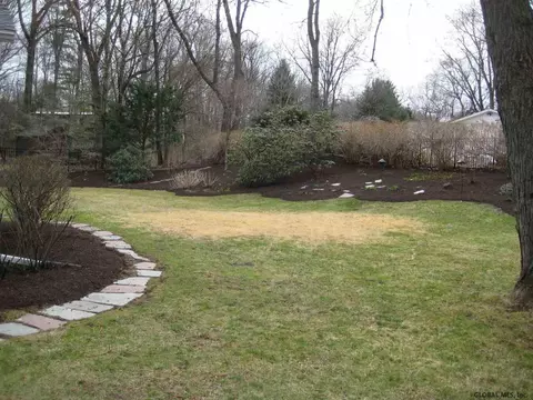 6 Graffunder Dr, Menands, NY 12204 photo 3
