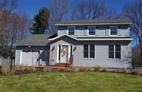 5368 Hickory Dr, Schenectady, NY 12303 photo 1