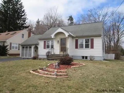 1022 Eugene Dr, Schenectady, NY 12303 photo 1