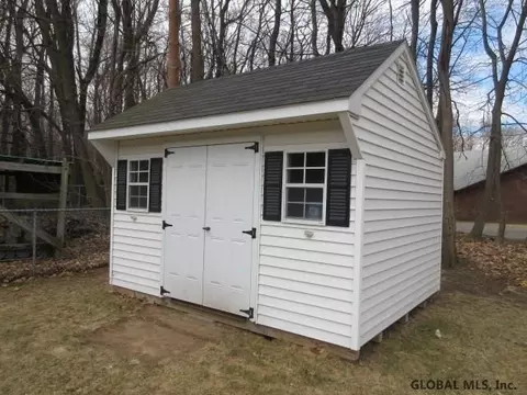 1022 Eugene Dr, Schenectady, NY 12303 photo 25