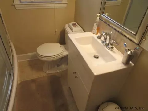 1022 Eugene Dr, Schenectady, NY 12303 photo 9