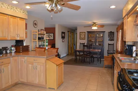 174 Lake Dr, Gloversville, NY 12078 photo 5