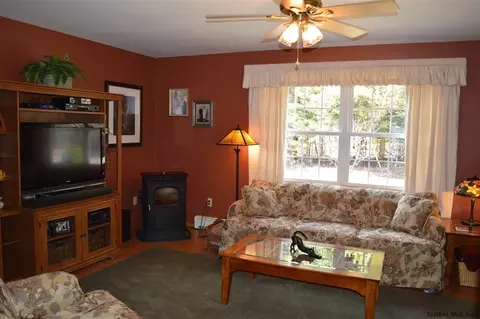 174 Lake Dr, Gloversville, NY 12078 photo 7