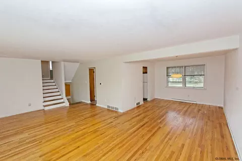 67 Carson Rd, Delmar, NY 12054 photo 4