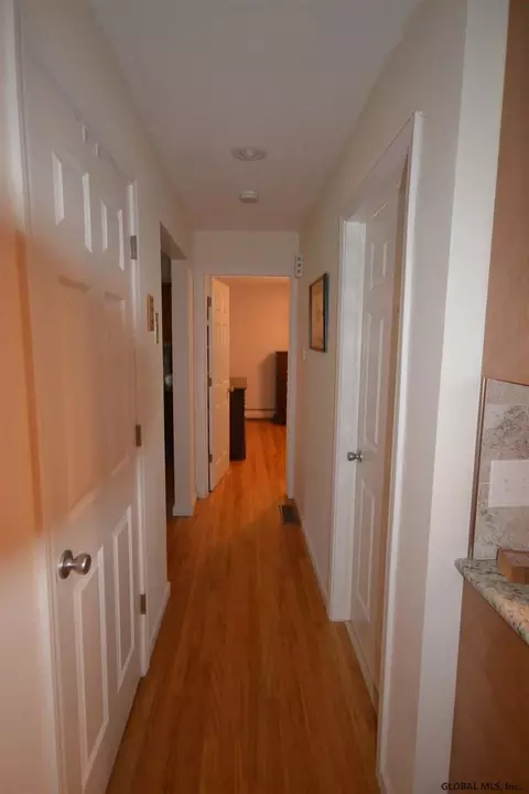 11 Albert Dr, Albany, NY 12203 photo 15