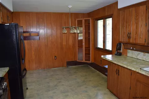 7 Walnut St, Corinth, NY 12822 photo 10