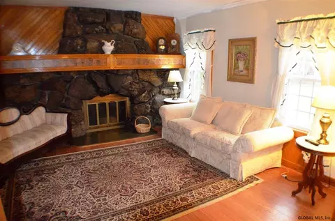 139 Gordon Rd, Schenectady, NY 12306 photo 7