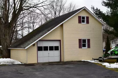 139 Gordon Rd, Schenectady, NY 12306 photo 3