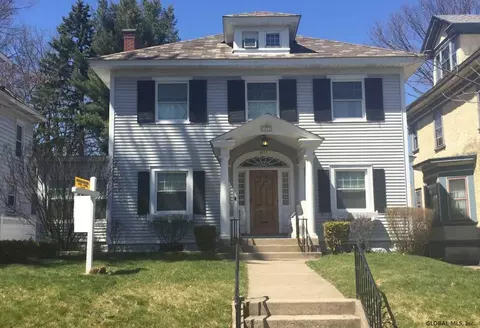 1077 Ardsley Rd, Schenectady, NY 12308 photo 1