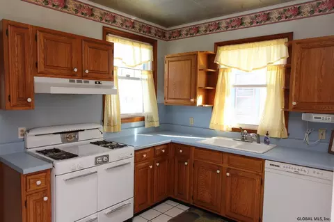 1077 Ardsley Rd, Schenectady, NY 12308 photo 7