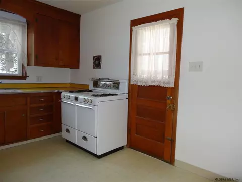 1635 Lenox Rd, Schenectady, NY 12308 photo 8
