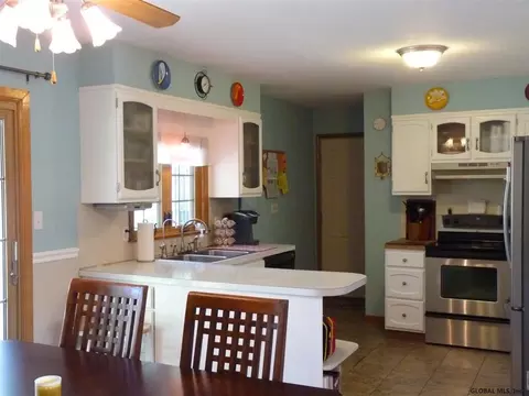 152 Juniper Dr, Ballston Spa, NY 12020 photo 8