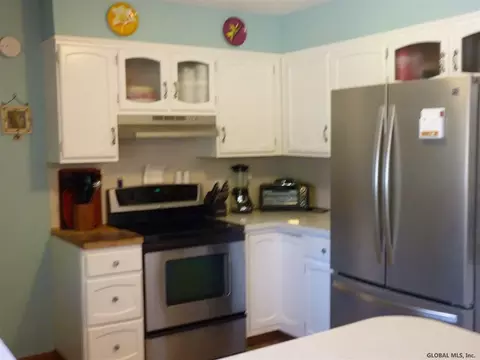 152 Juniper Dr, Ballston Spa, NY 12020 photo 9