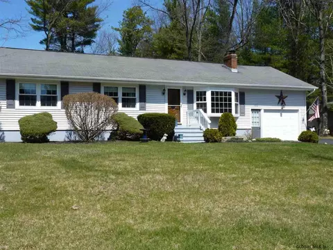 152 Juniper Dr, Ballston Spa, NY 12020 photo 1