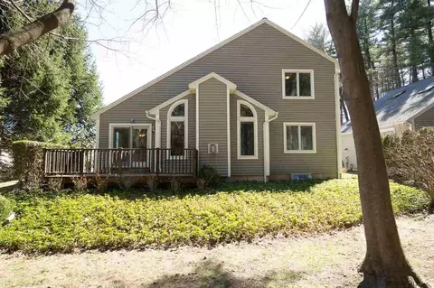 27 Pepper Ln, Saratoga Springs, NY 12866 photo 2
