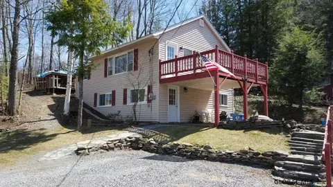 37 Ohanlon Ln, East Berne, NY 12059 photo 1