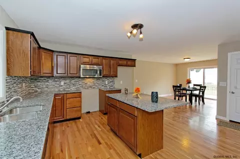 58 Elsmere Ave, Delmar, NY 12054 photo 7