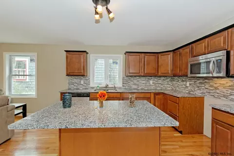 58 Elsmere Ave, Delmar, NY 12054 photo 9