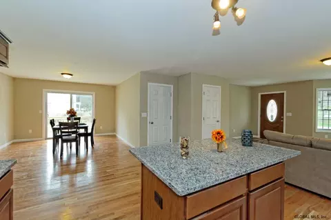 58 Elsmere Ave, Delmar, NY 12054 photo 11