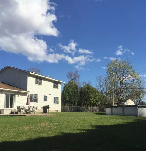 102 Peyton Rd, Schenectady, NY 12303 photo 4