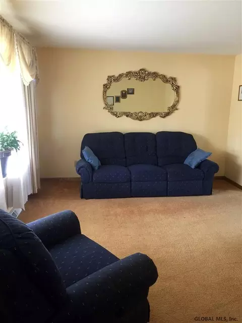 102 Peyton Rd, Schenectady, NY 12303 photo 11