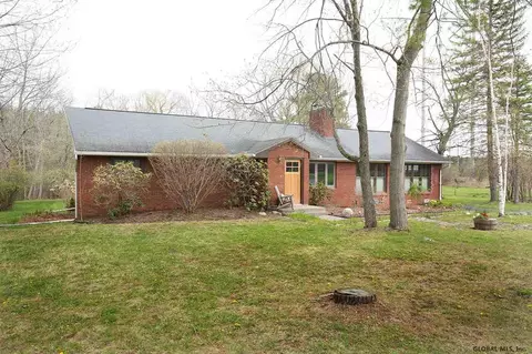 263 Bullock Rd, Slingerlands, NY 12159 photo 1
