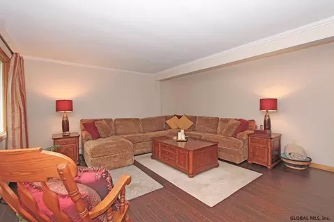 1125 Outer Dr, Schenectady, NY 12303 photo 10