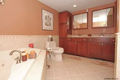 1125 Outer Dr, Schenectady, NY 12303 photo 21