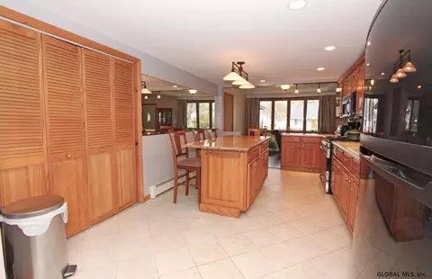 1125 Outer Dr, Schenectady, NY 12303 photo 4