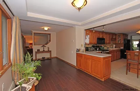 1125 Outer Dr, Schenectady, NY 12303 photo 8
