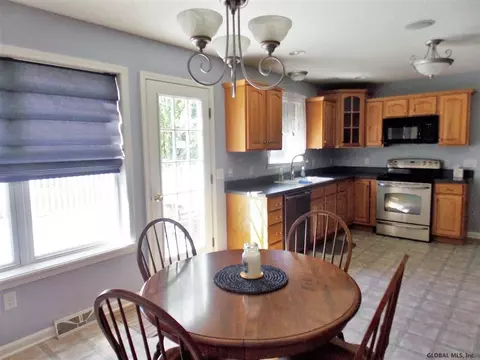 208 Falsetto Ct, Ballston Spa, NY 12020 photo 12