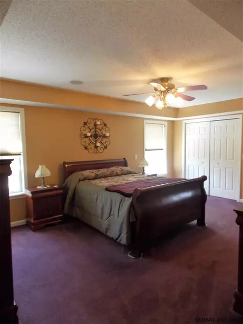 208 Falsetto Ct, Ballston Spa, NY 12020 photo 16