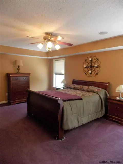 208 Falsetto Ct, Ballston Spa, NY 12020 photo 18