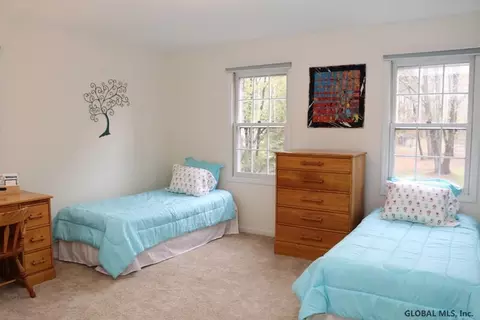 6 Ruxton Rd, Delmar, NY 12054 photo 16