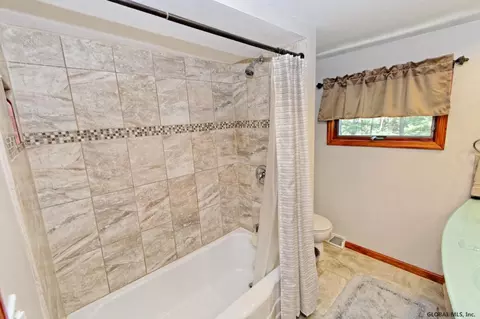 1069 Manas Dr, Schenectady, NY 12303 photo 13
