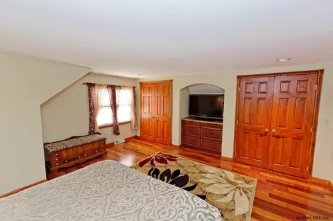 1069 Manas Dr, Schenectady, NY 12303 photo 12