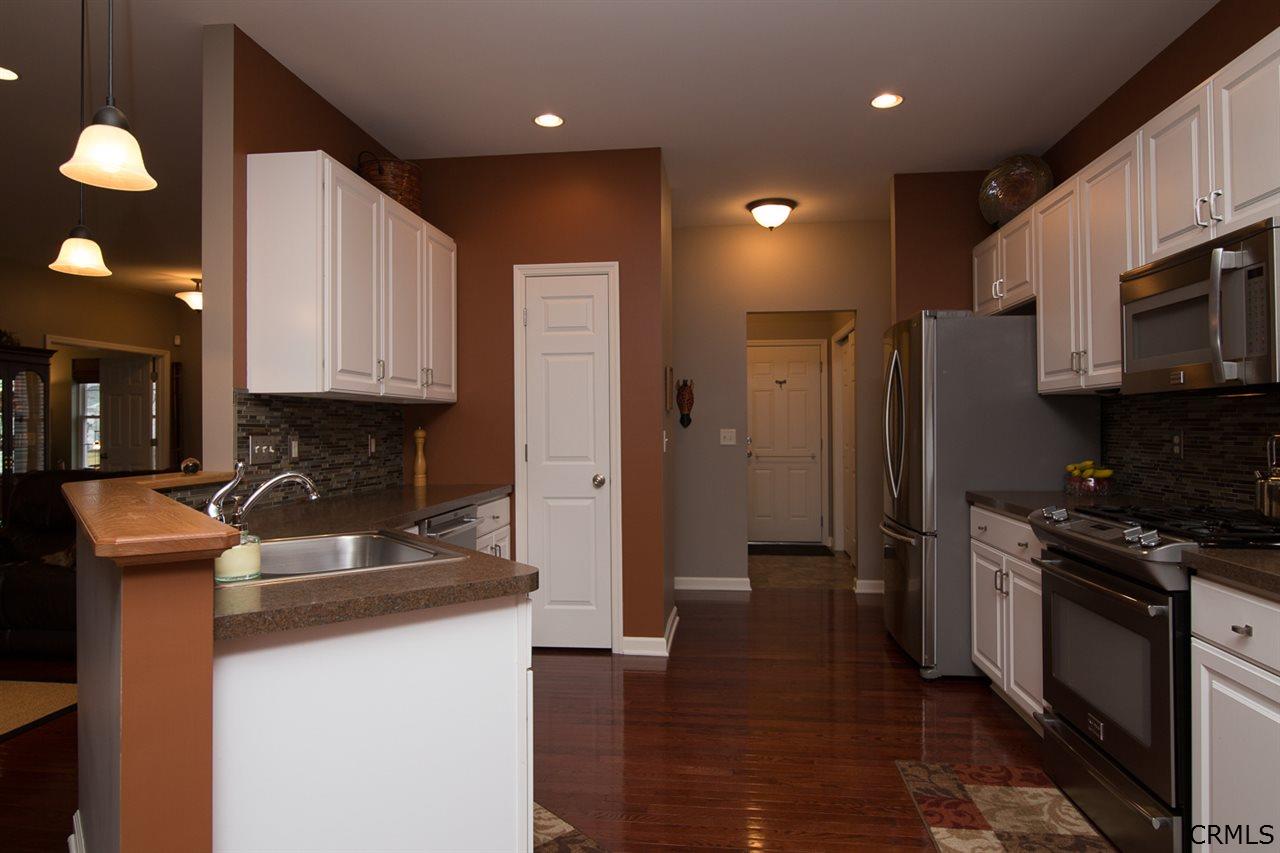 109 Sheldon Dr, Mechanicville, NY 12118 photo 14