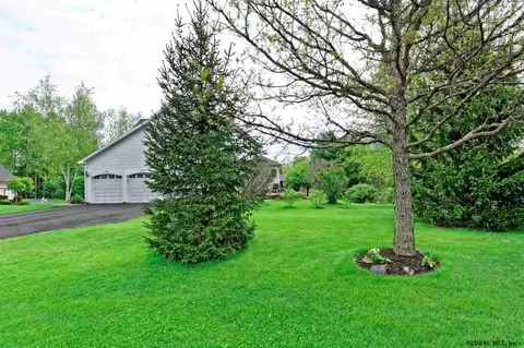5 Barrington Ct, Delmar, NY 12054 photo 25