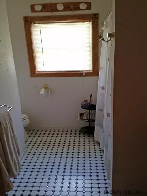 604 N Shore Rd, Gloversville, NY 12078 photo 21