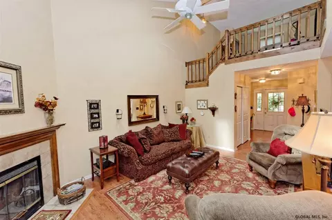 25 Generals Way, Halfmoon, NY 12065 photo 6