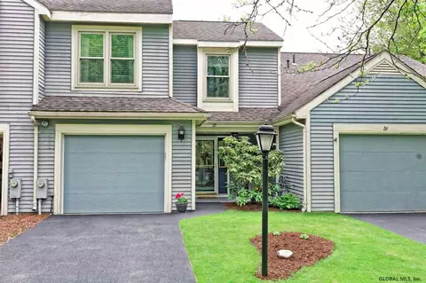 25 Generals Way, Halfmoon, NY 12065 photo 1