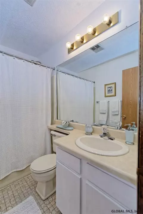 25 Generals Way, Halfmoon, NY 12065 photo 20