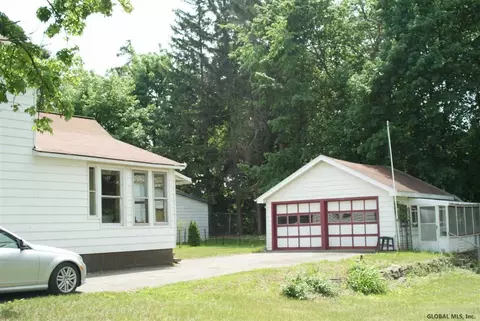 2175 Tower Ave, Schenectady, NY 12304 photo 4
