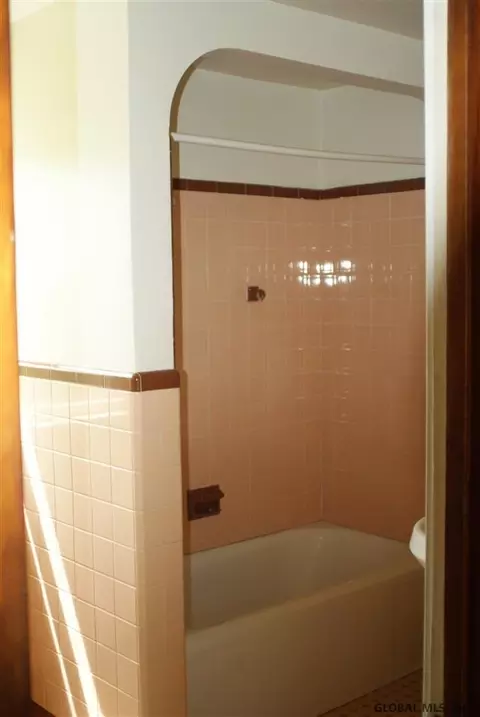 2175 Tower Ave, Schenectady, NY 12304 photo 15
