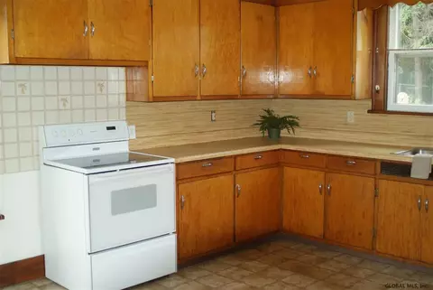 2175 Tower Ave, Schenectady, NY 12304 photo 22