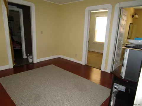 931 Strong St, Schenectady, NY 12307 photo 9